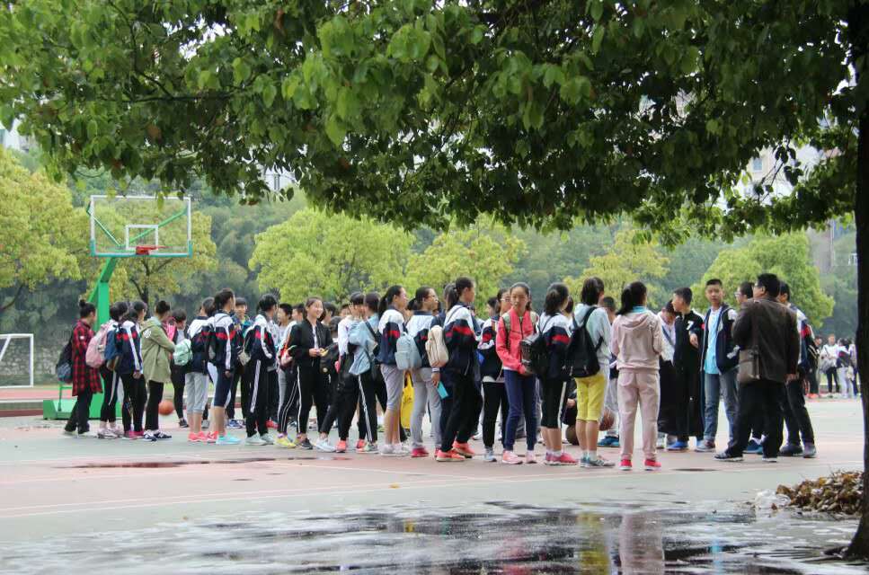 考场 - 泊山客 - 欢欢家庭博客